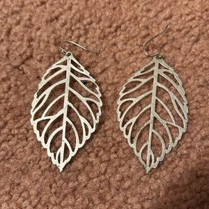 Leaf earrings